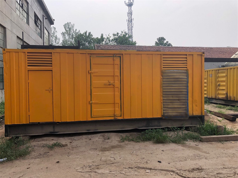 屯溪发电机出租进行负载测试时，电瓶电量不足的具体判断标准是什么？